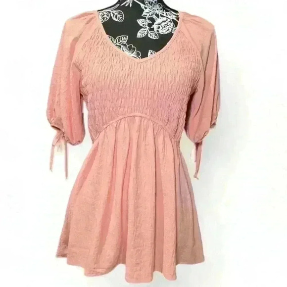 Oddi Women's Pink Smocked Tunic Blouse Size Small - Picture 1 of 5